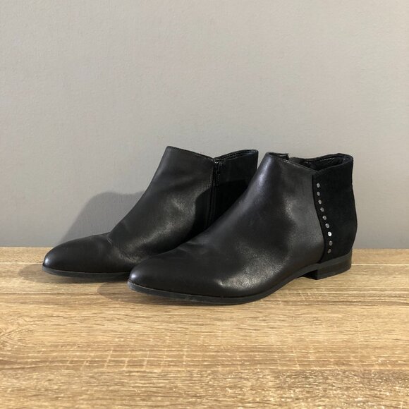 Nine West Womens Size 8 Black Leather Studs Flats Zip Ankle Booties - Picture 3 of 11